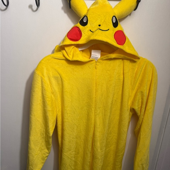 Yellow Pikachu Onesie costume - Picture 3 of 8